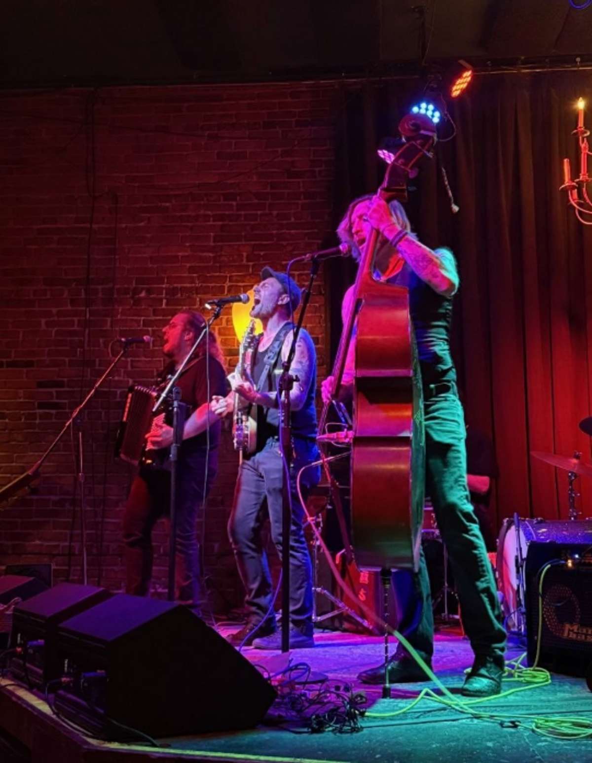Crooked Notes, 21+