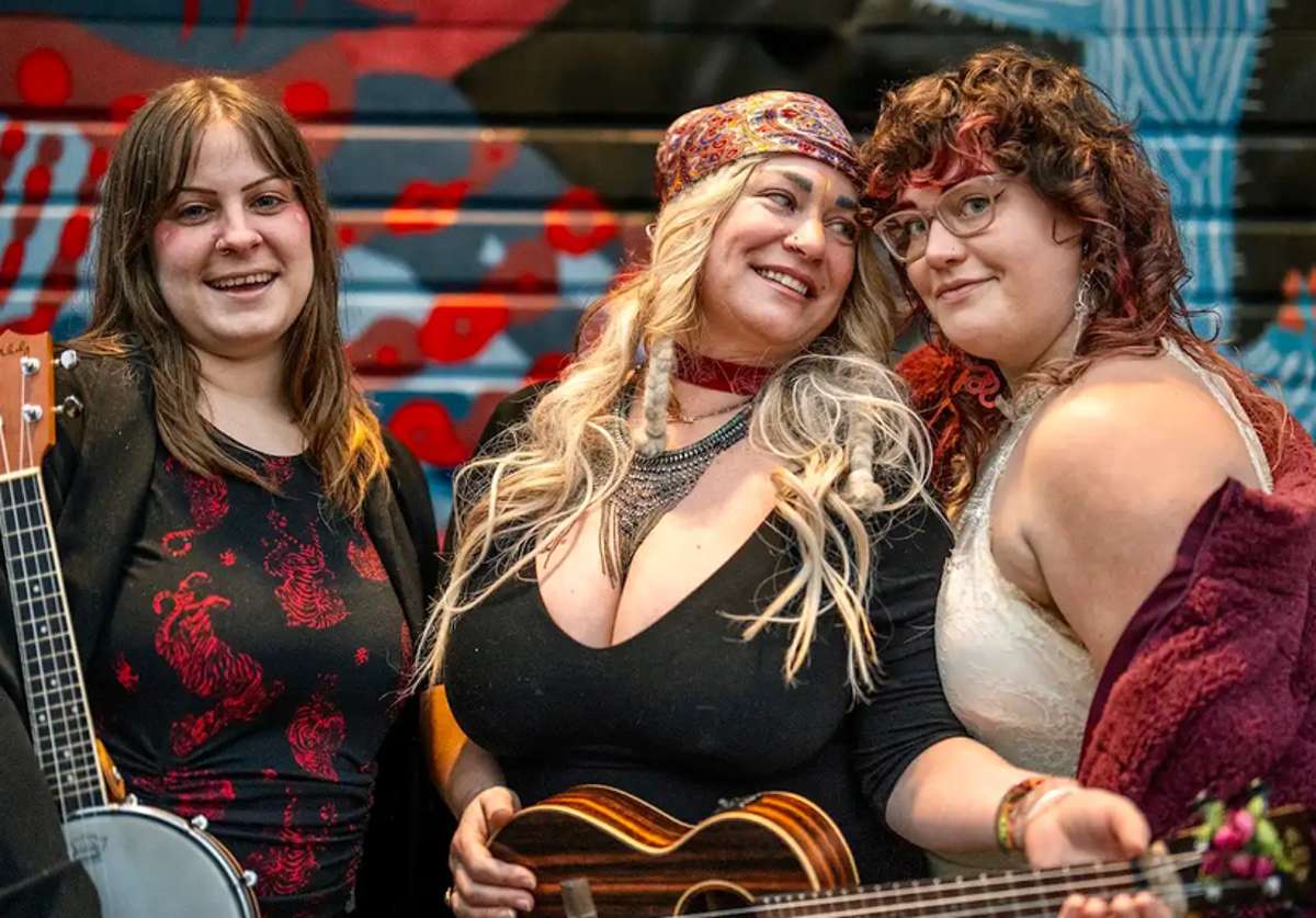 Heather Christie and the Starlettes, 21+