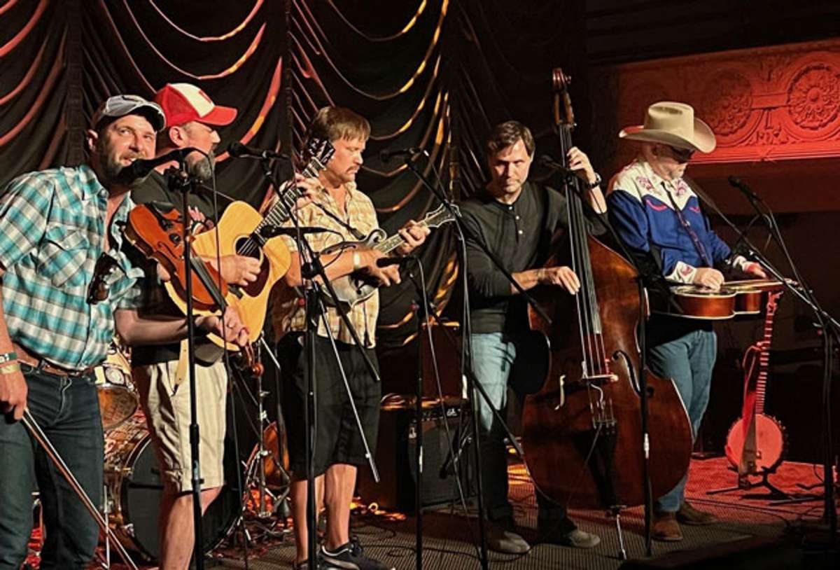 Hillbilly Supper Club, 21+